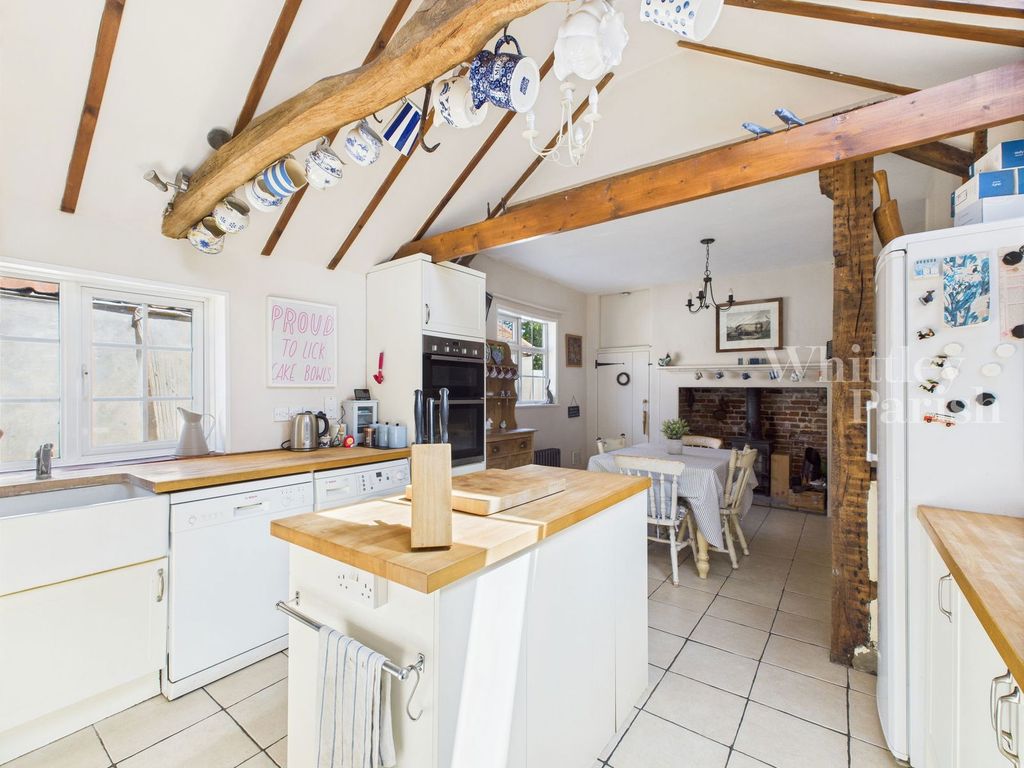 Property photo 3 of 24
