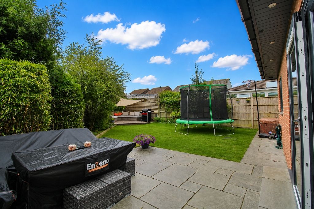 Property photo 3 of 32