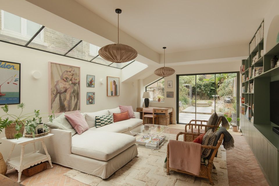 Property photo 2 of 24