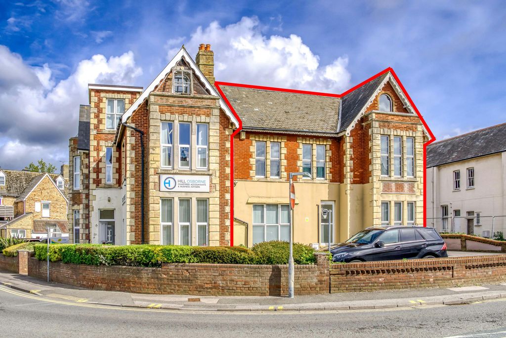 Property photo 1 of 9 7Parkstonerd4  Red Line.Jpg