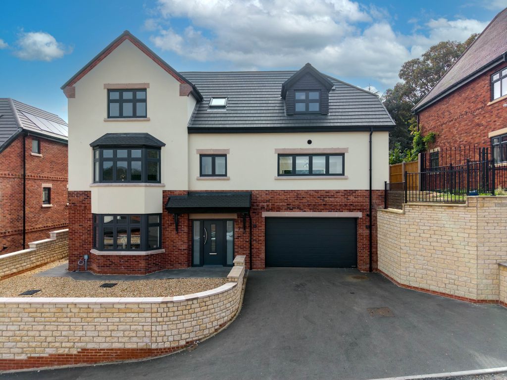 Property photo 1 of 35 Dji_20260921123620_0154_D-Edit