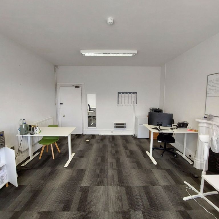 Property photo 3 of 5