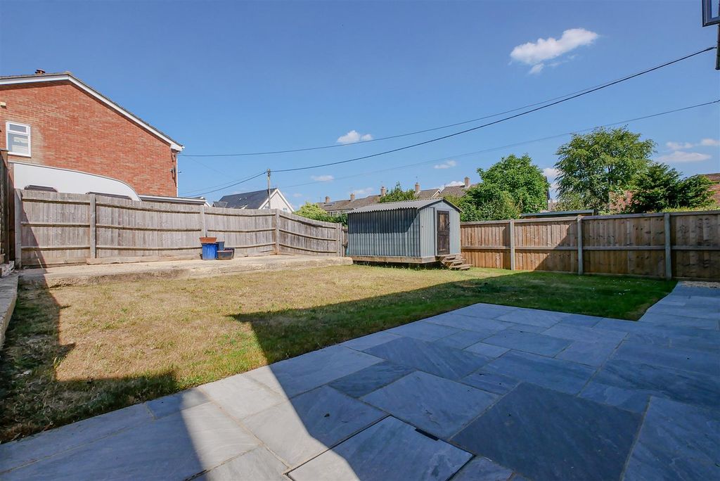 Property photo 2 of 18 Rear Garden