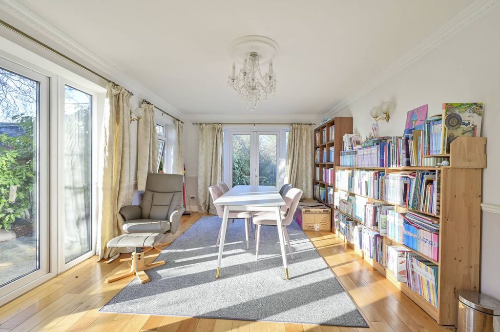 Property photo 1 of 19