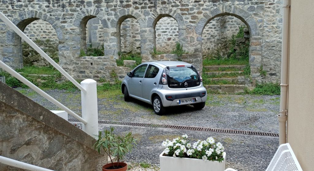 Property photo 3 of 43