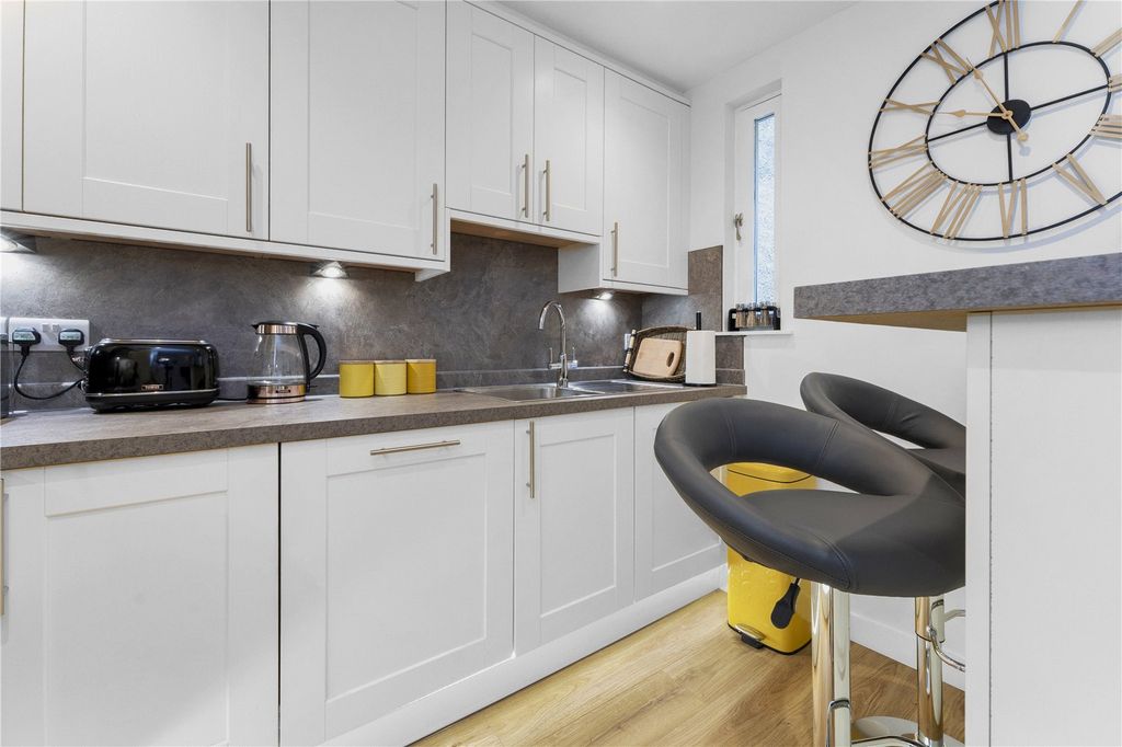 Property photo 3 of 9 Picture No. 04