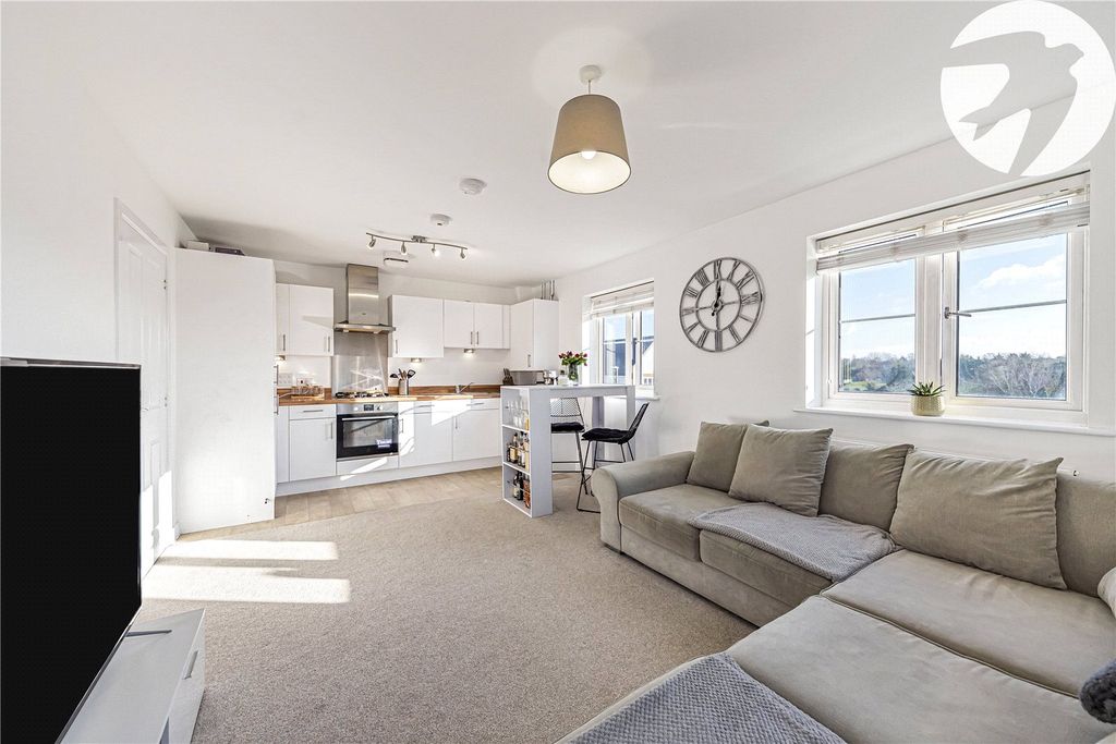 Property photo 2 of 15 Picture No. 13