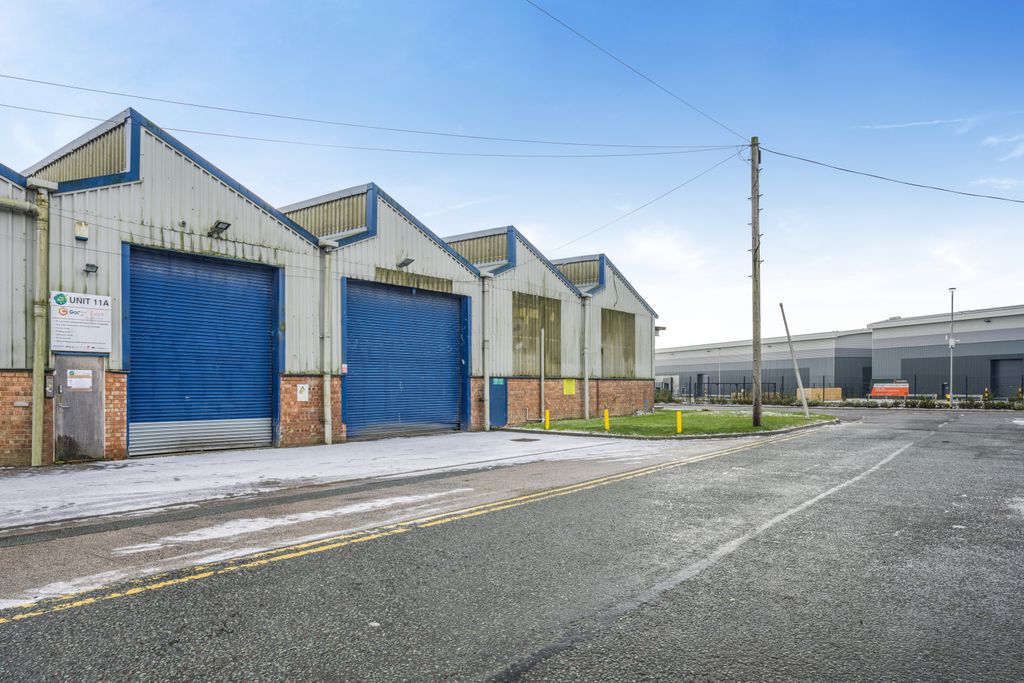 Property photo 2 of 15