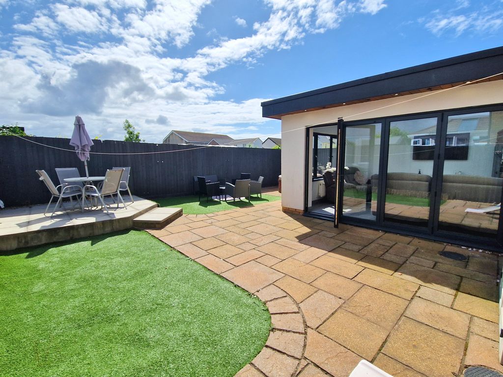 Property photo 2 of 27
