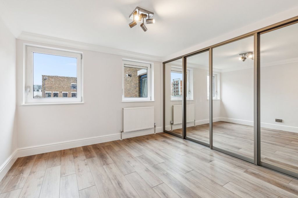 Property photo 3 of 16