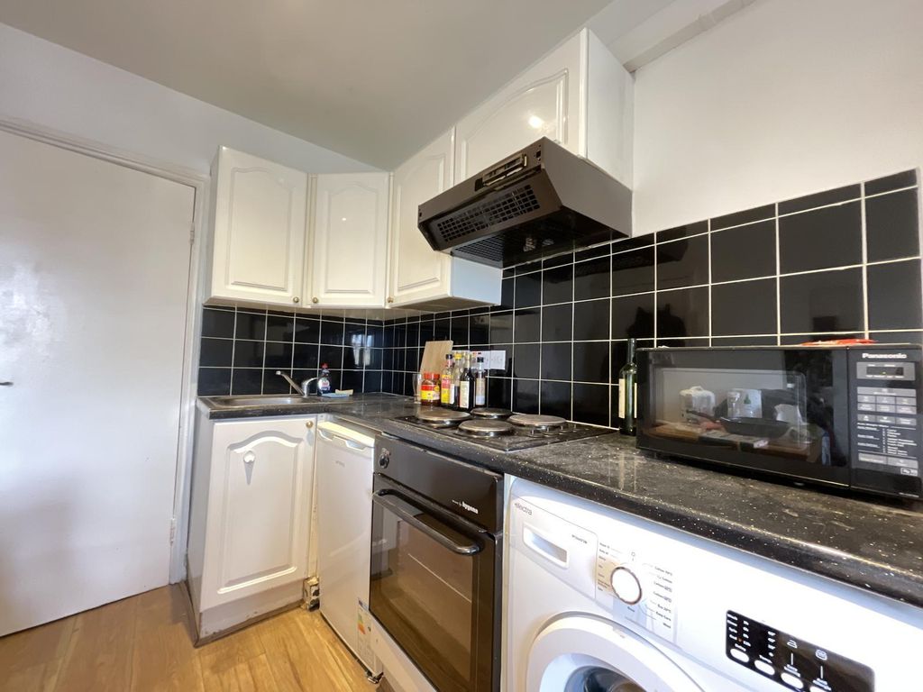 Property photo 3 of 3