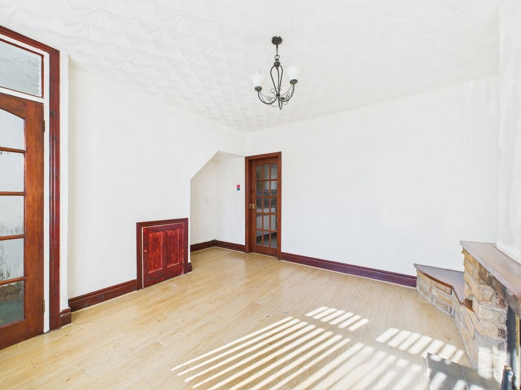 Property photo 3 of 21