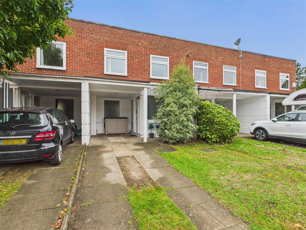 Property photo 1 of 16