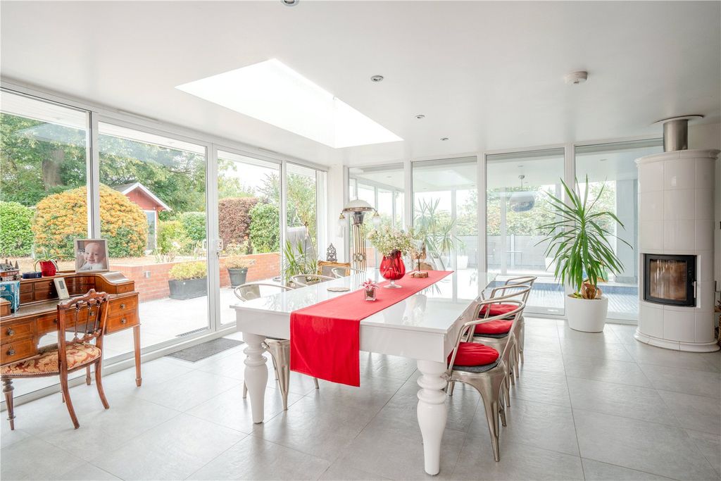 Property photo 3 of 24 Dining Room