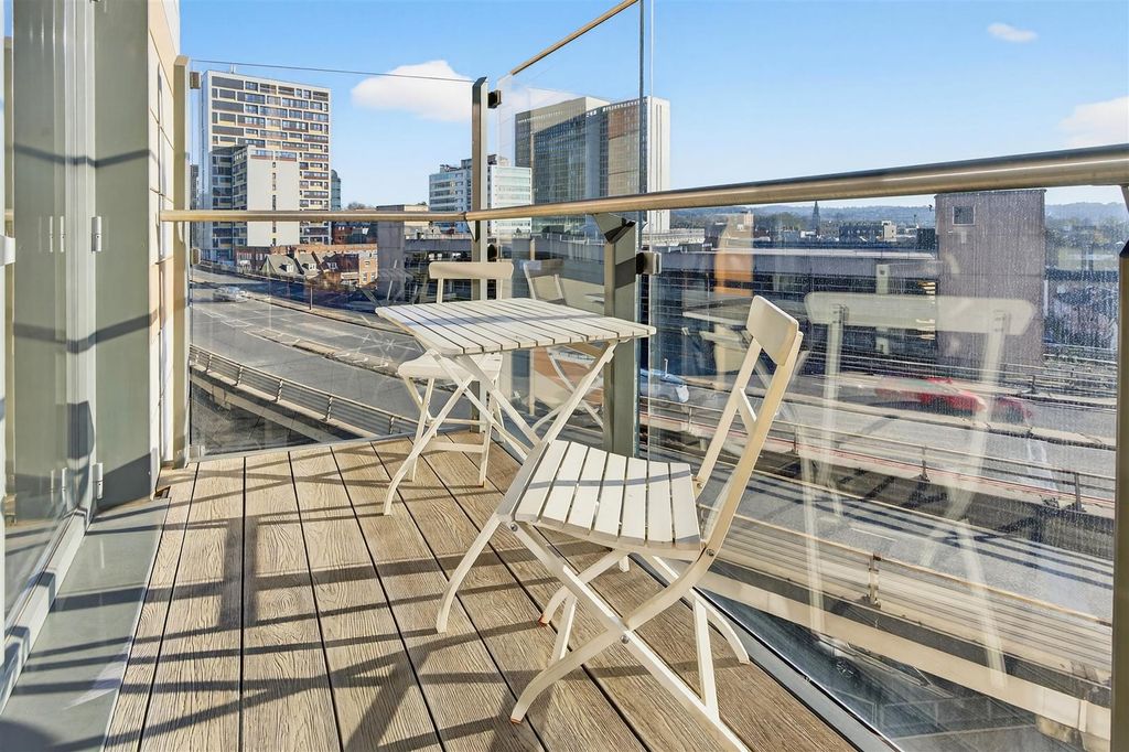 Property photo 2 of 17 To Let 1 Bedroom Flat Vertex Wandle Road Cr0 Www.i