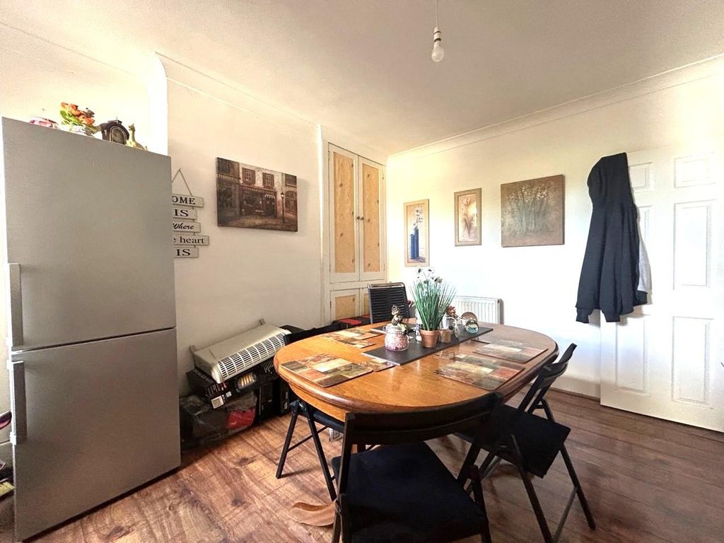 Property photo 3 of 7 Dining Room.Jpg