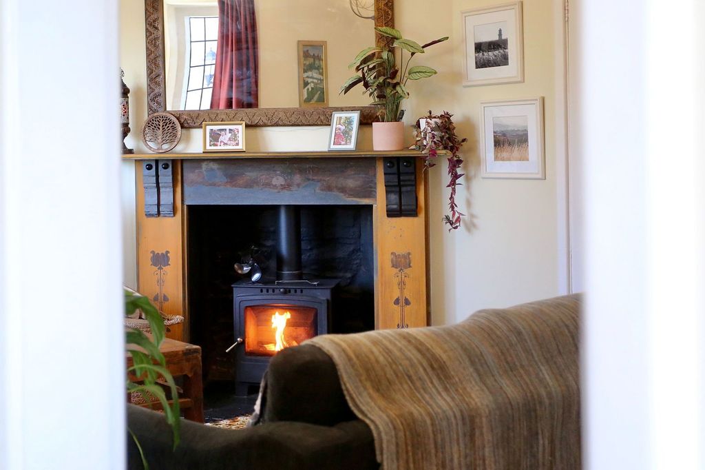 Property photo 3 of 31
