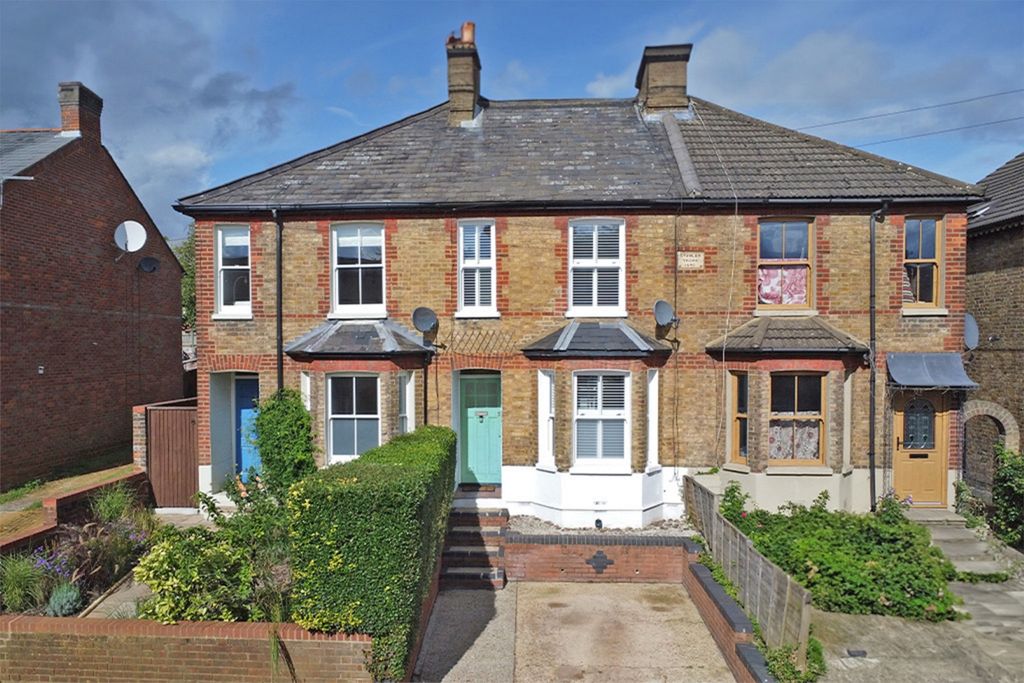 Property photo 1 of 10 4393901