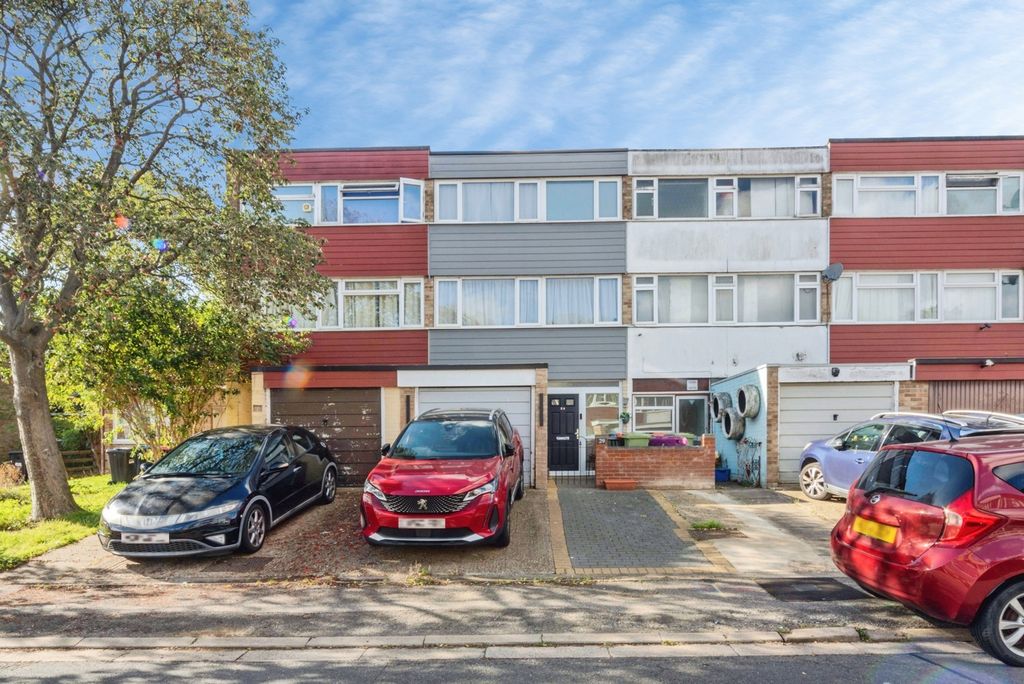 Property photo 1 of 40 Pbox-Img.Jpg