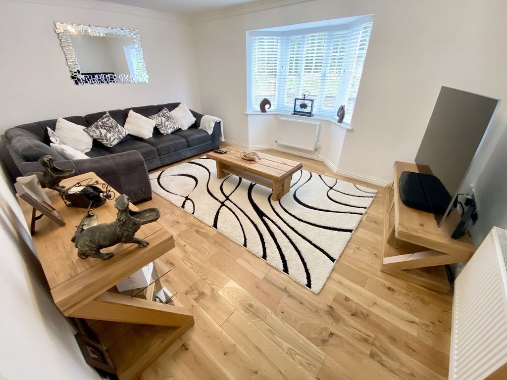 Property photo 2 of 26 Lounge