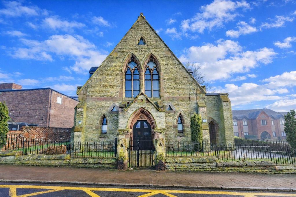 Property photo 1 of 6 29673Cbd-B08A-4934-829A-1c8d6E552ba5 (1).Png