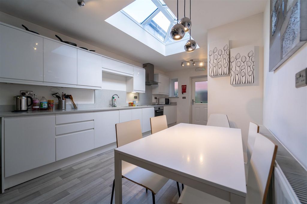 Property photo 3 of 19 Fas06117.Jpg
