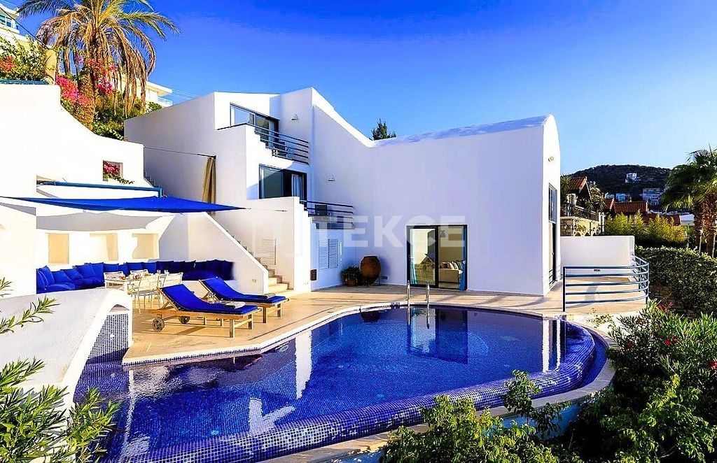 Property photo 2 of 23