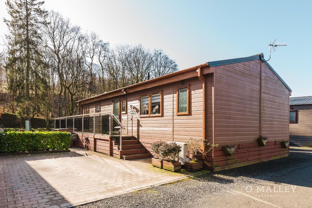 Property photo 1 of 15 Front External