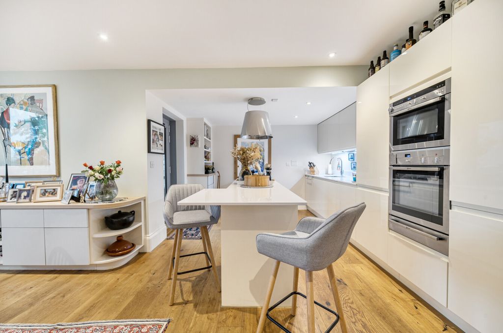 Property photo 3 of 35 1335459-13-68A318...