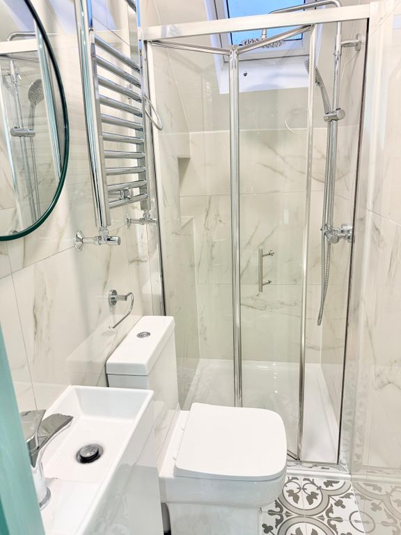 Additional image 9 of 6 bed shared accommodation to rentFrindsbury Road, Rochester Strood ME2