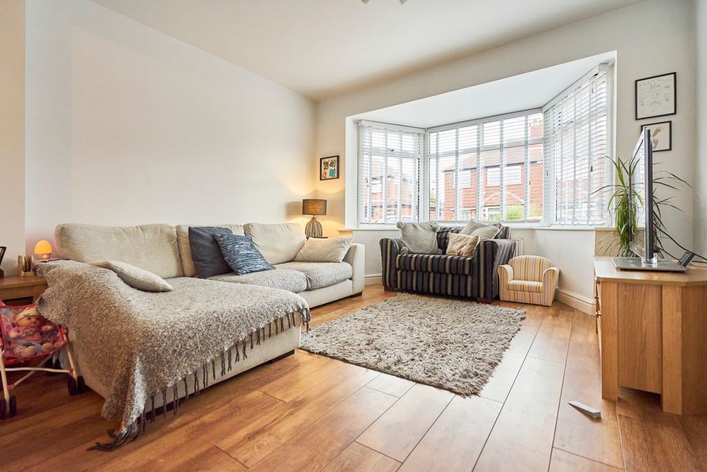 Property photo 3 of 23 Picture No. 03