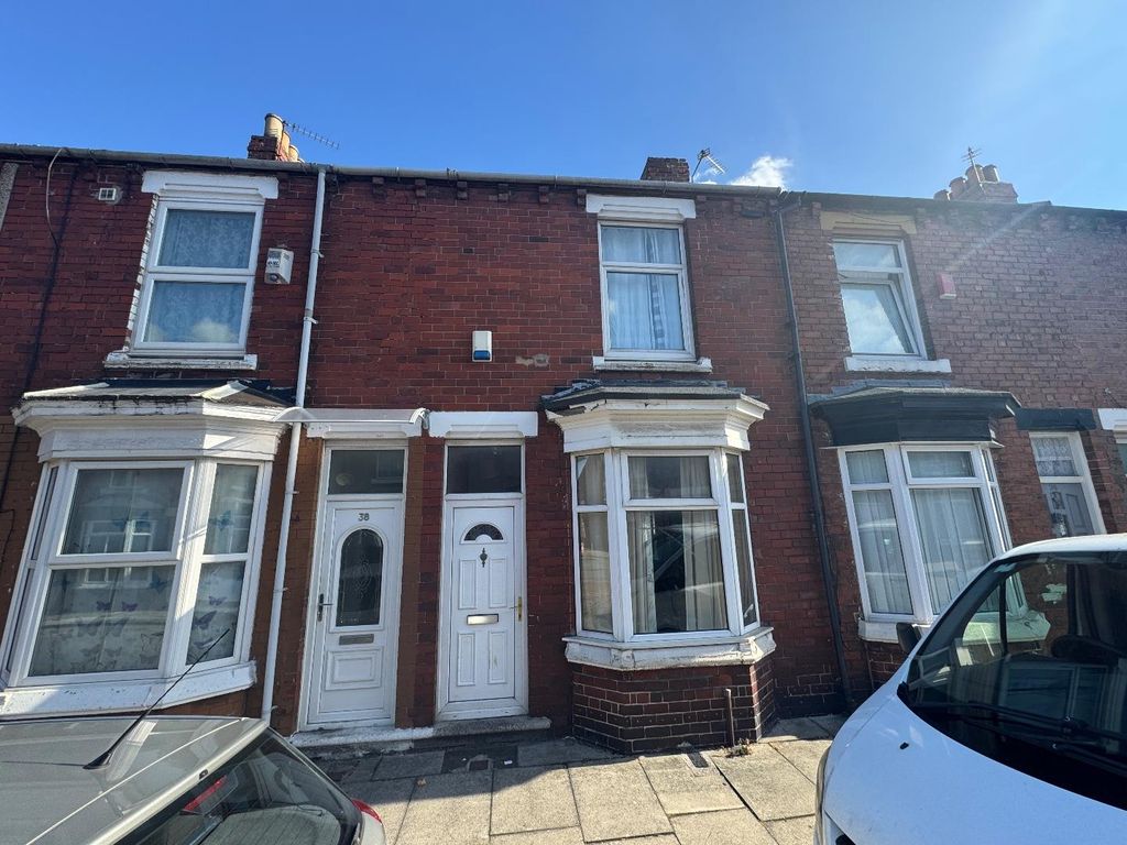 Property photo 1 of 8 Front