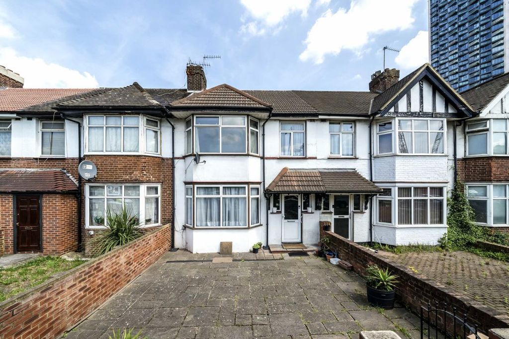 Property photo 1 of 5