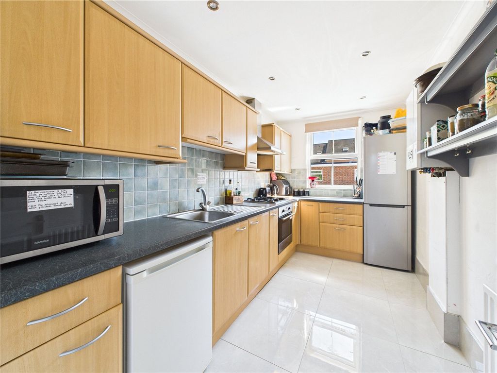 Property photo 2 of 13 Picture No. 02