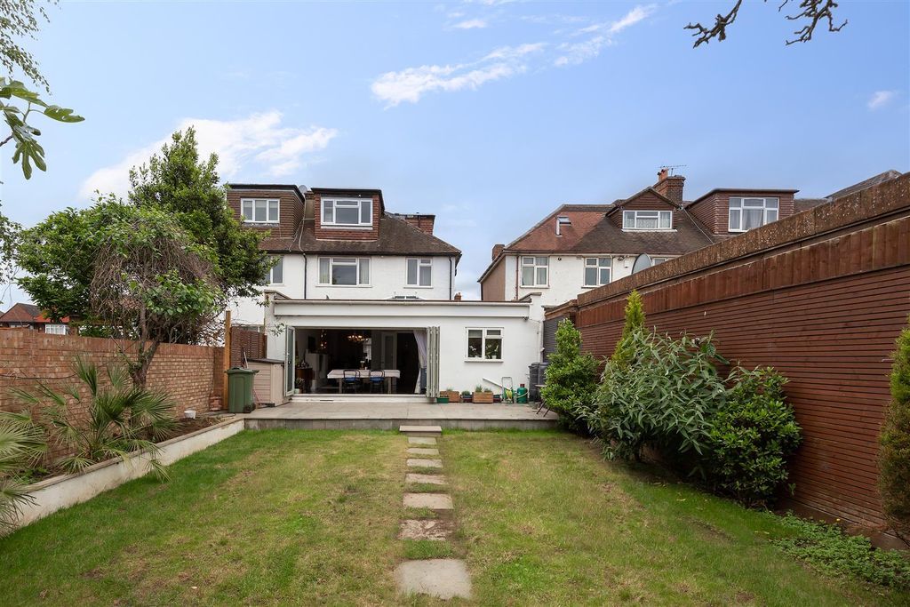 Property photo 2 of 13