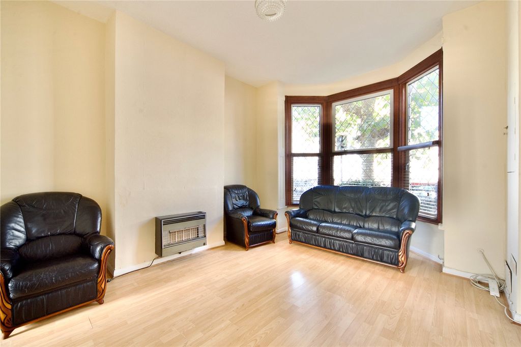 Property photo 3 of 26 Picture No. 02