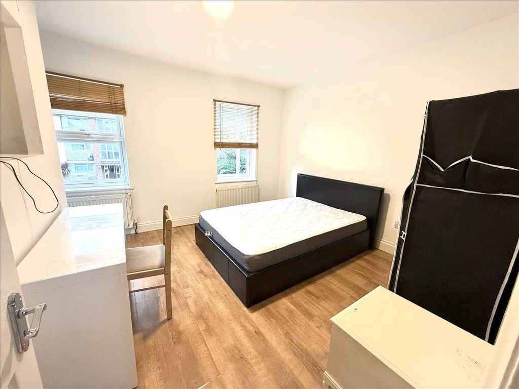 Property photo 1 of 6 Main Picture