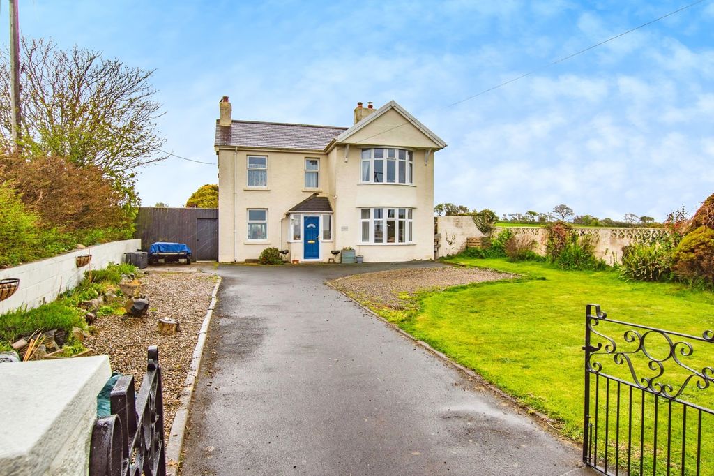 Property photo 1 of 31 Photo