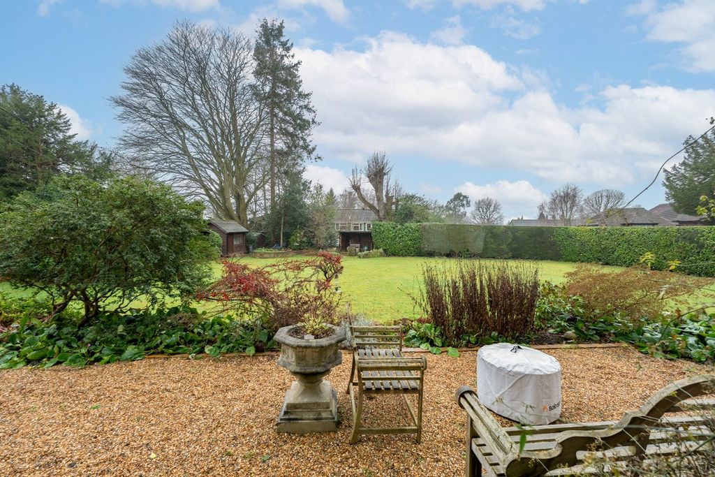 Property photo 3 of 12