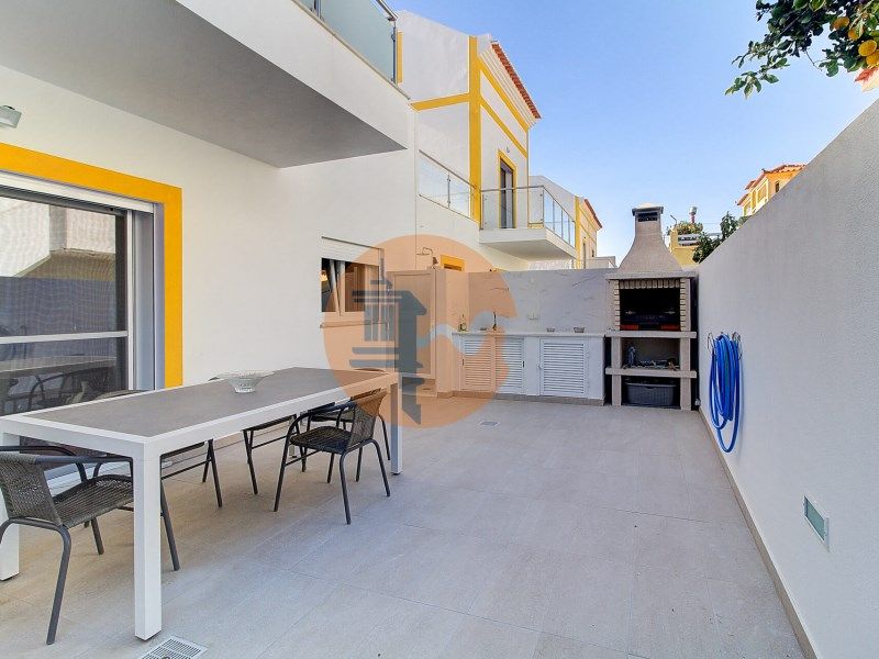 Property photo 2 of 51