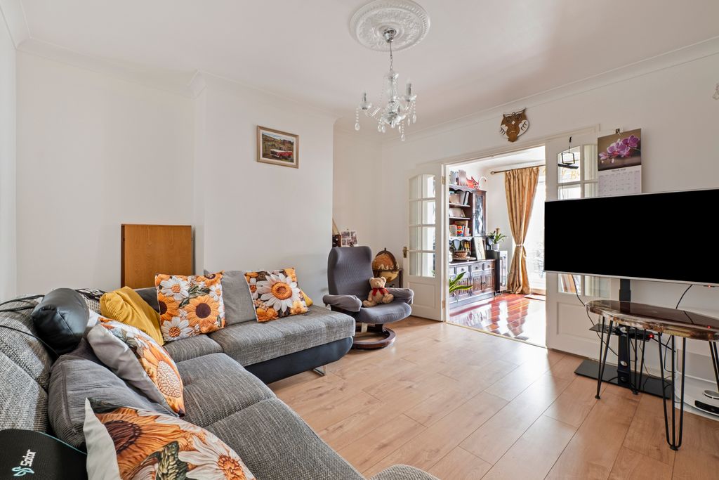 Property photo 3 of 21 Picture No. 07