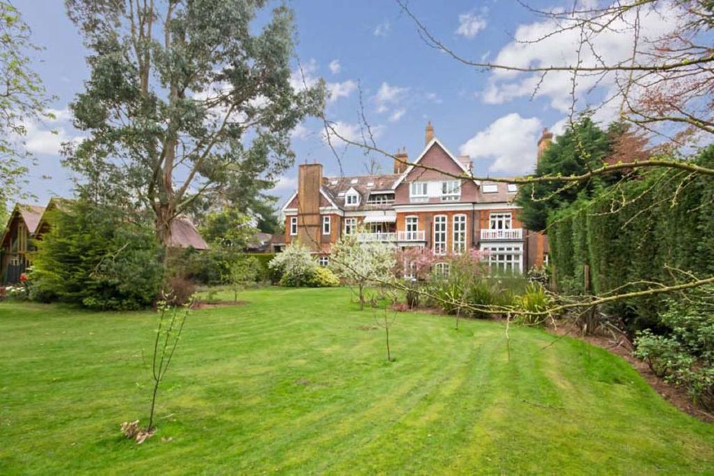 Property photo 1 of 7