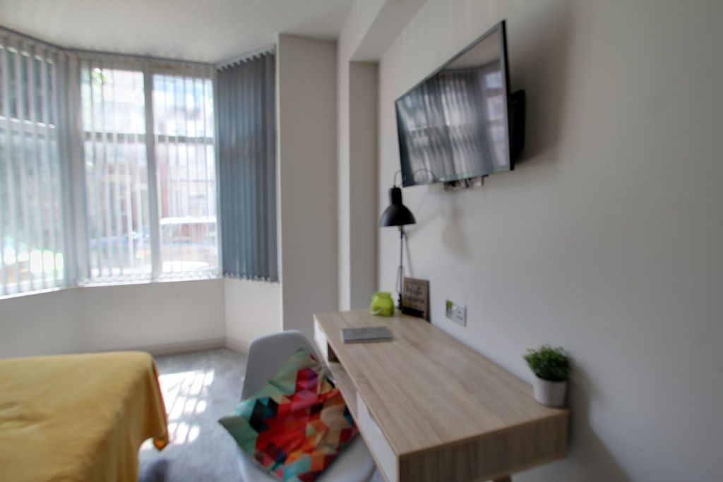 Property photo 2 of 26