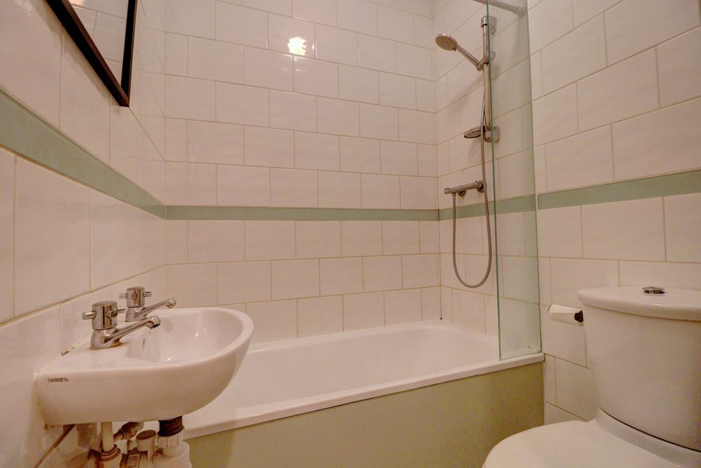 Property photo 3 of 10 Picture No. 11