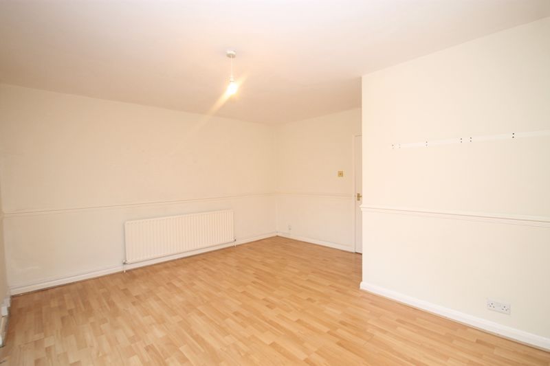 Property photo 2 of 10 Photo 8