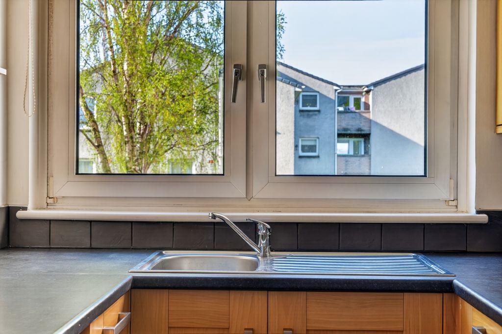 Additional image 6 of 2 bed flat for sale48/3, North Gyle Grove, Corstorphine, Edinburgh EH12