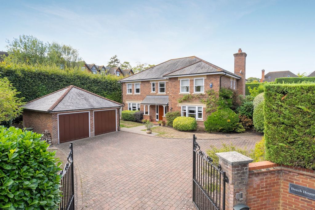 Property photo 1 of 19