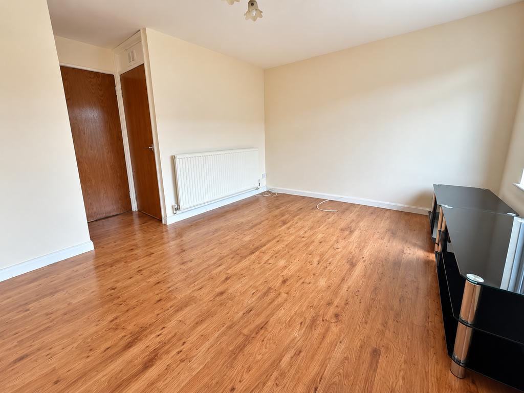 Property photo 2 of 17 Picture No. 10