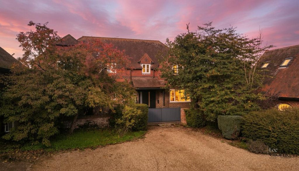 Property photo 1 of 27