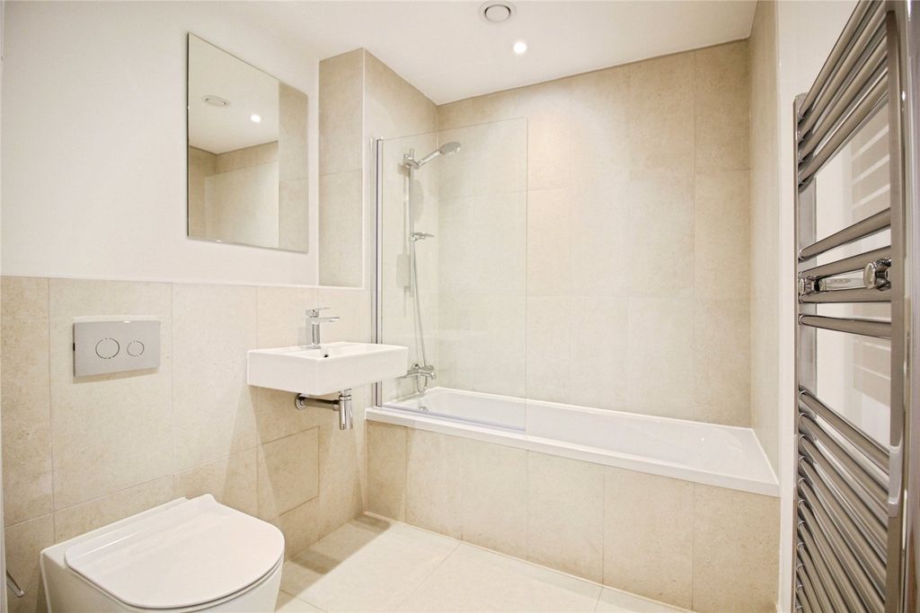 Property photo 3 of 6 Picture No. 04